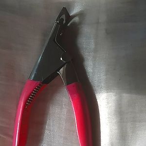 Acrylic nail cliper